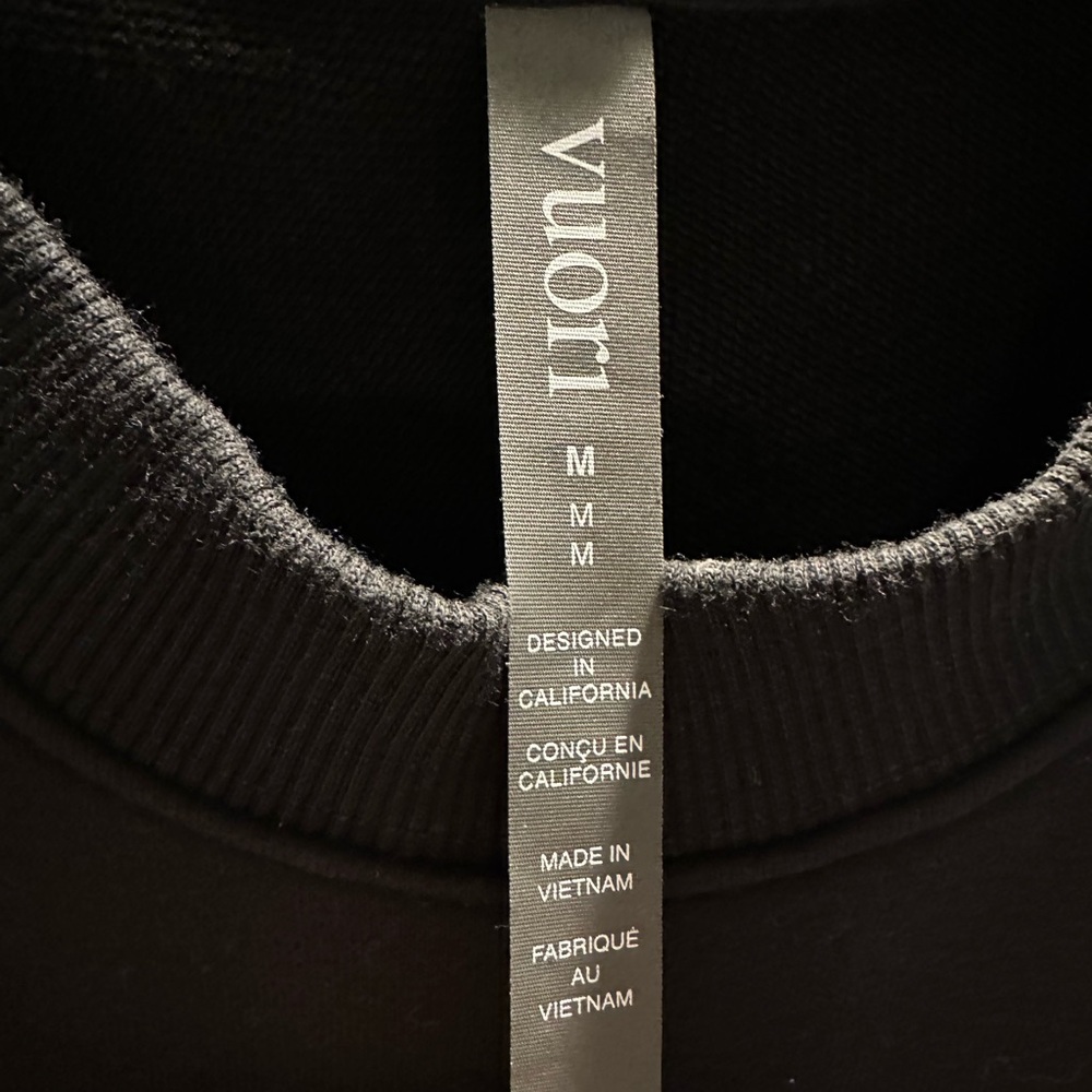 Vuori Sedona Weekender Crew Black Sweatshirt - Picture 7 of 10